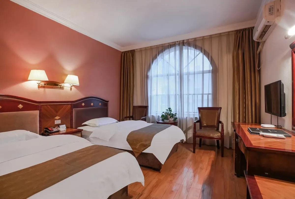 Libo Dapeng Shangwu Hotel