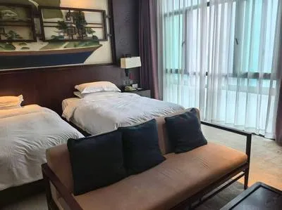 guest photo