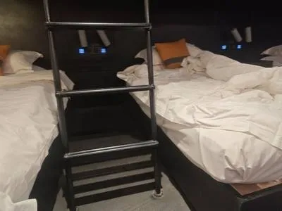 guest photo
