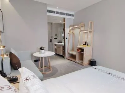 guest photo