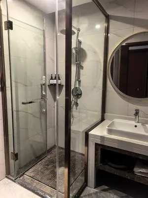 guest photo