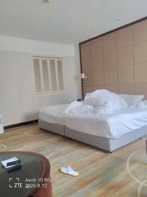 guest photo