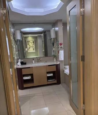 guest photo
