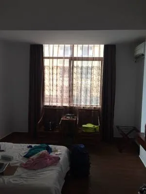 guest photo