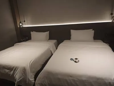 guest photo