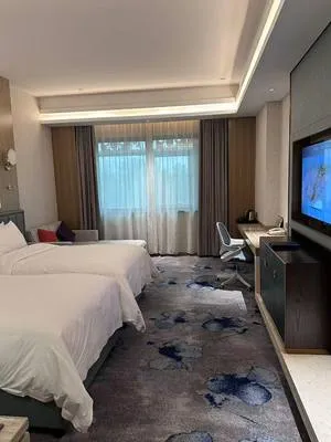 guest photo