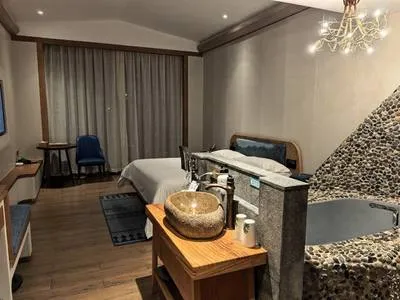 guest photo