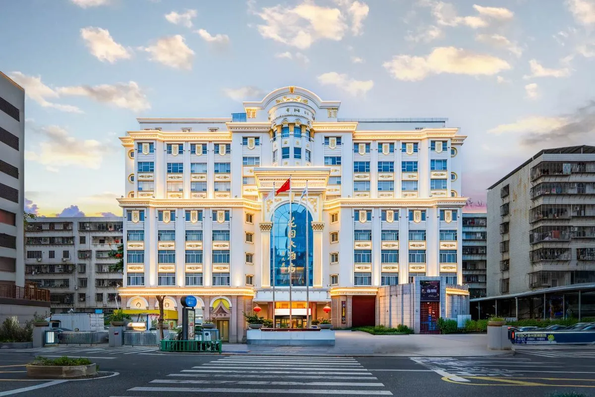 Quanzhou Fengze Chengshi Grand Hotel