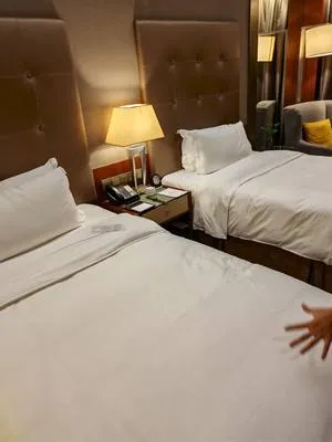guest photo