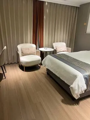 guest photo