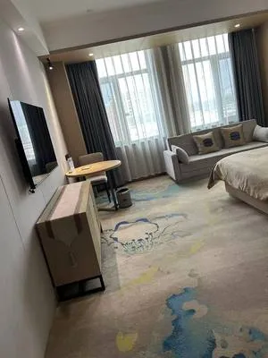 guest photo