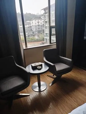 guest photo