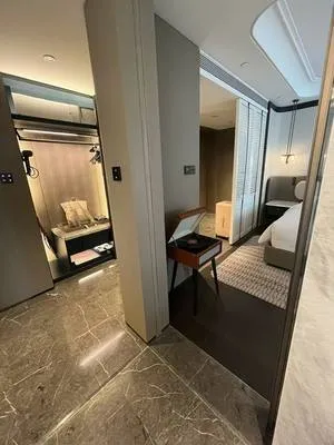 guest photo