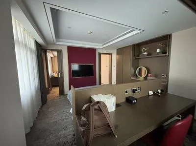 guest photo