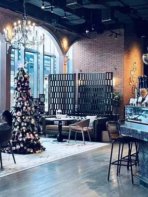 guest photo