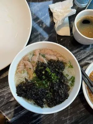 guest photo