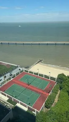 guest photo