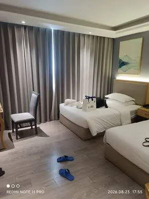 guest photo