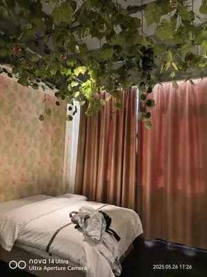 guest photo