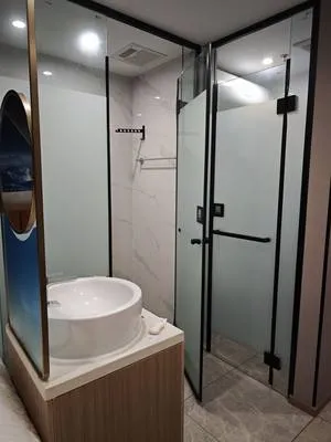 guest photo