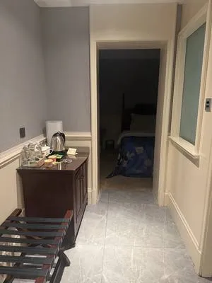 guest photo
