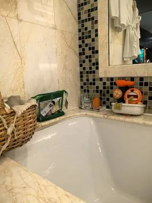 guest photo