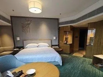 guest photo