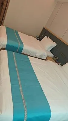 guest photo