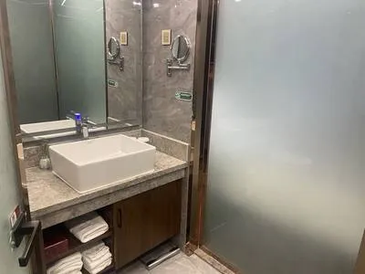 guest photo