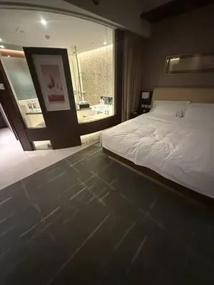 guest photo