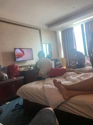 guest photo