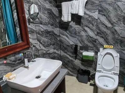 guest photo