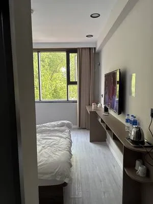 guest photo