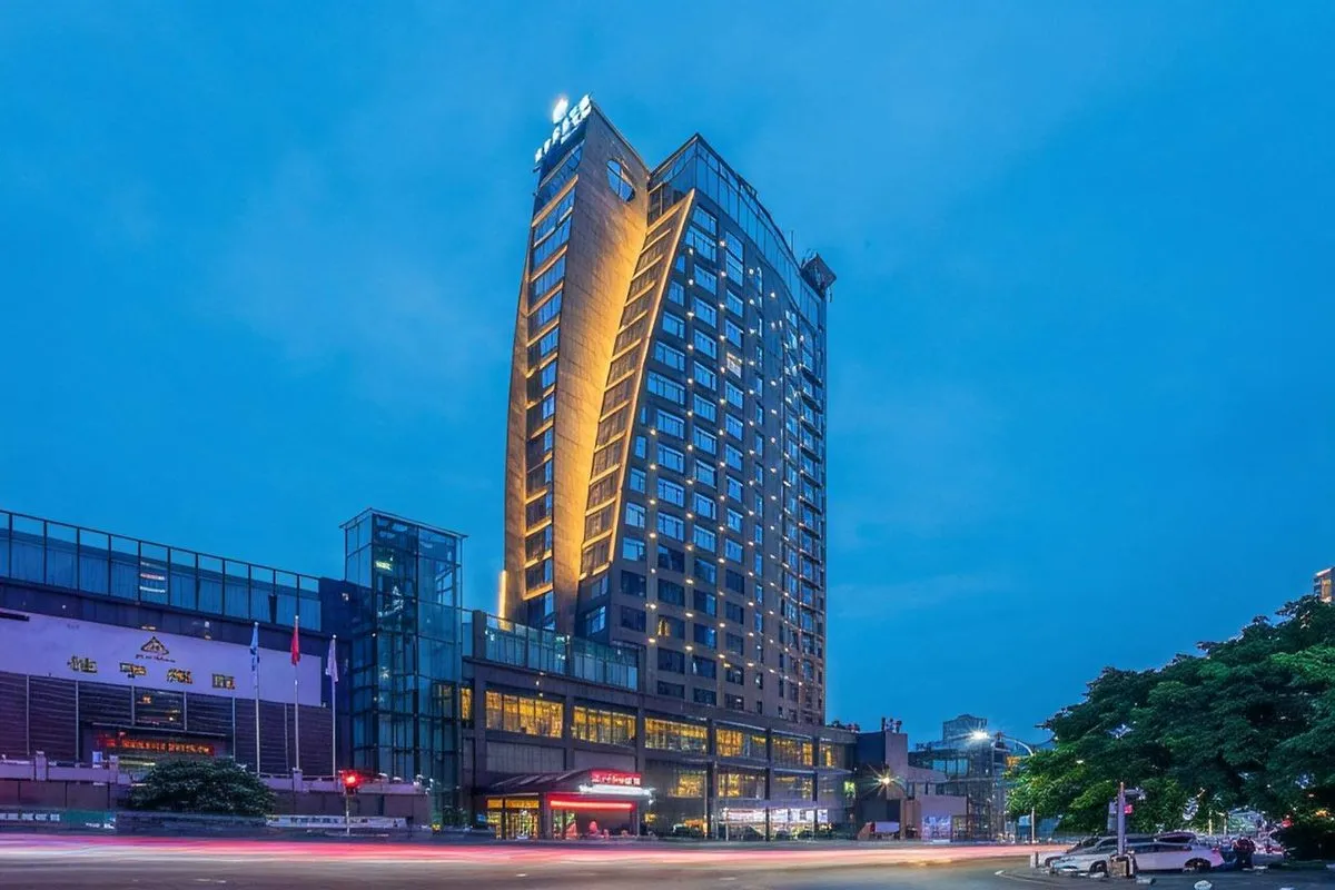 Chongqing Jiayu Yinghuang Hotel