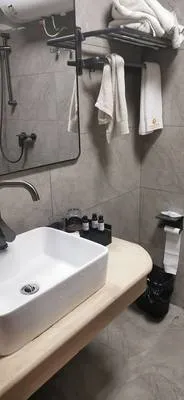 guest photo