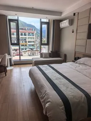 guest photo