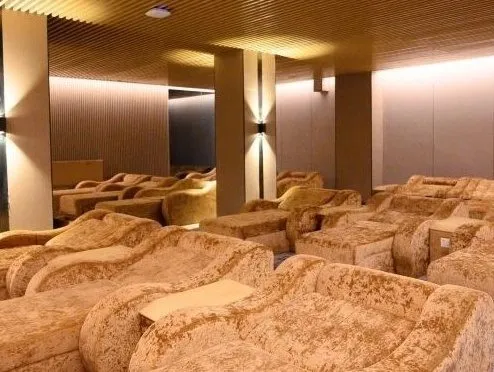 Lingyuan Guobin Grand Hotel
