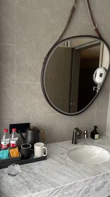 guest photo