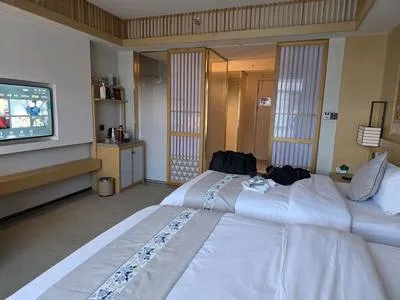 guest photo