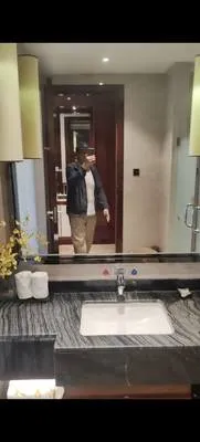 guest photo