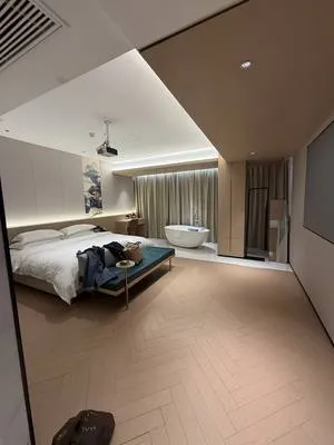 guest photo