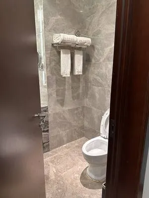 guest photo