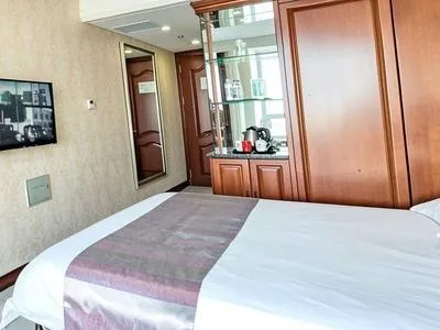 guest photo