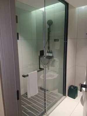 guest photo