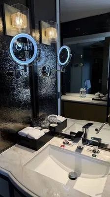 guest photo
