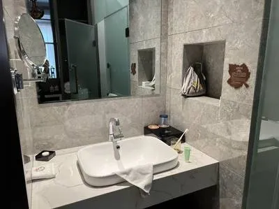 guest photo