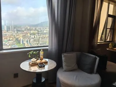 guest photo