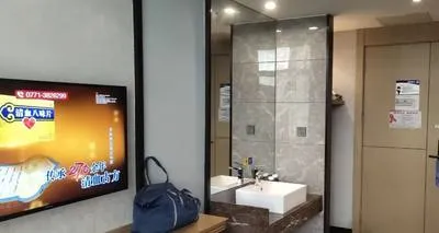 guest photo