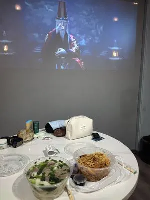 guest photo