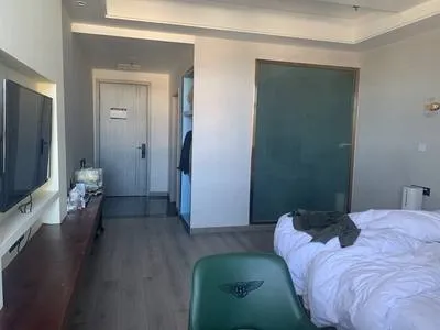 guest photo